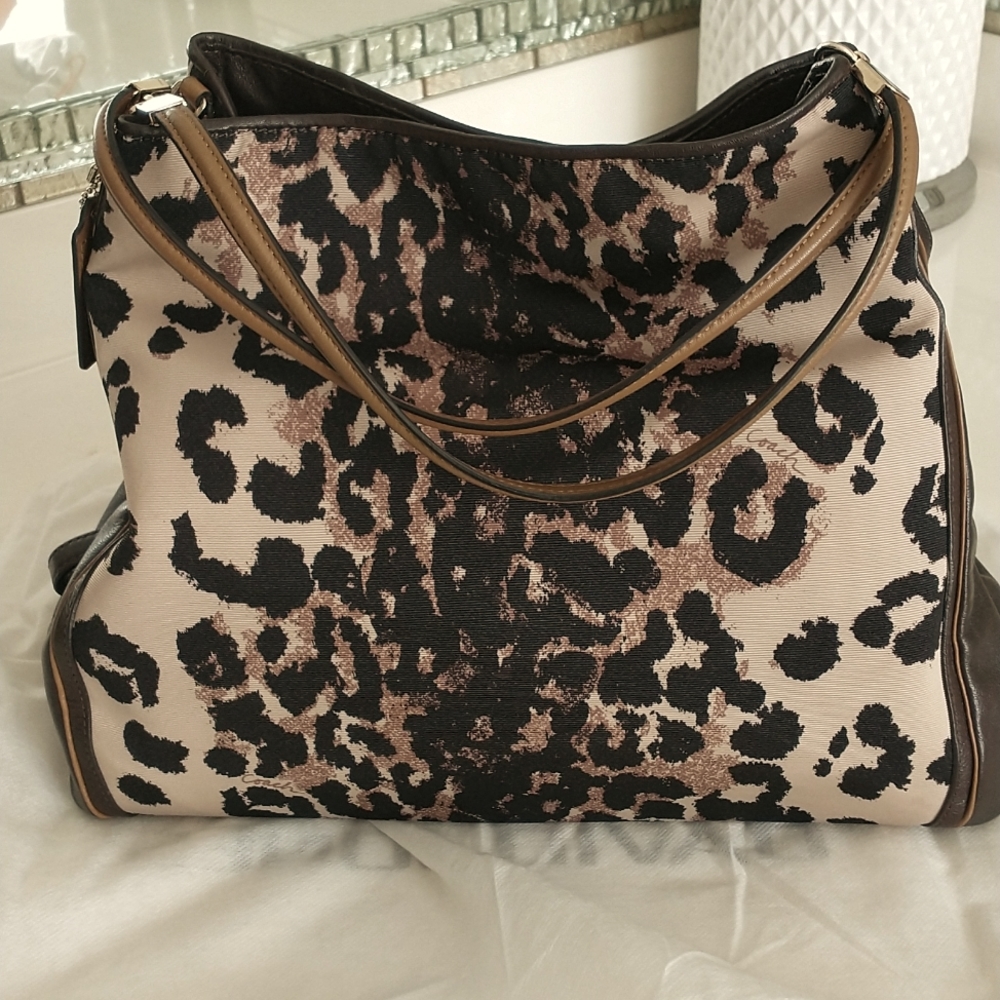 Coach Edie shoulder bag pebble leather and leopard print in nylon